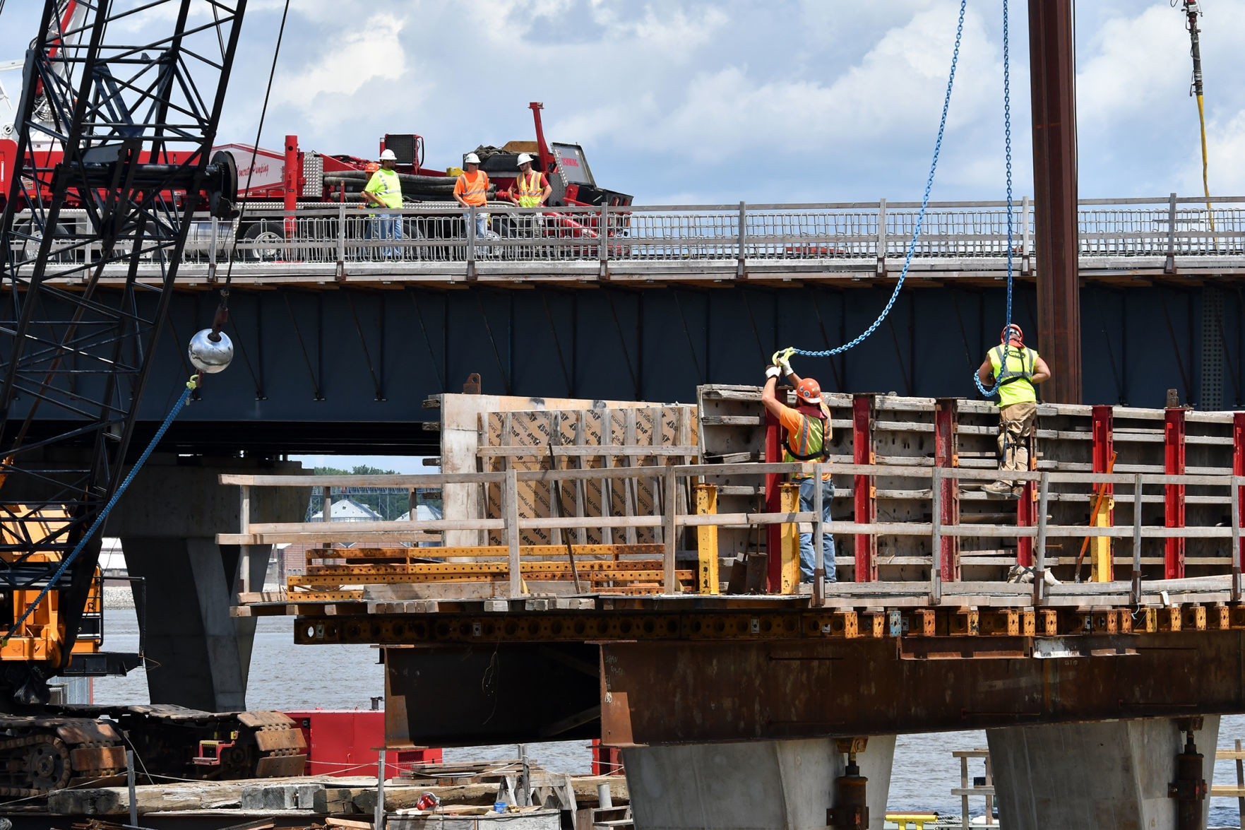 Interstate 74 bridge construction update